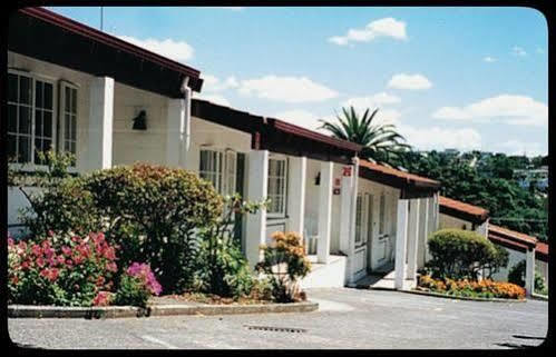 Browns Bay Olive Tree Motel & Apartment Okura Bush Ngoại thất bức ảnh